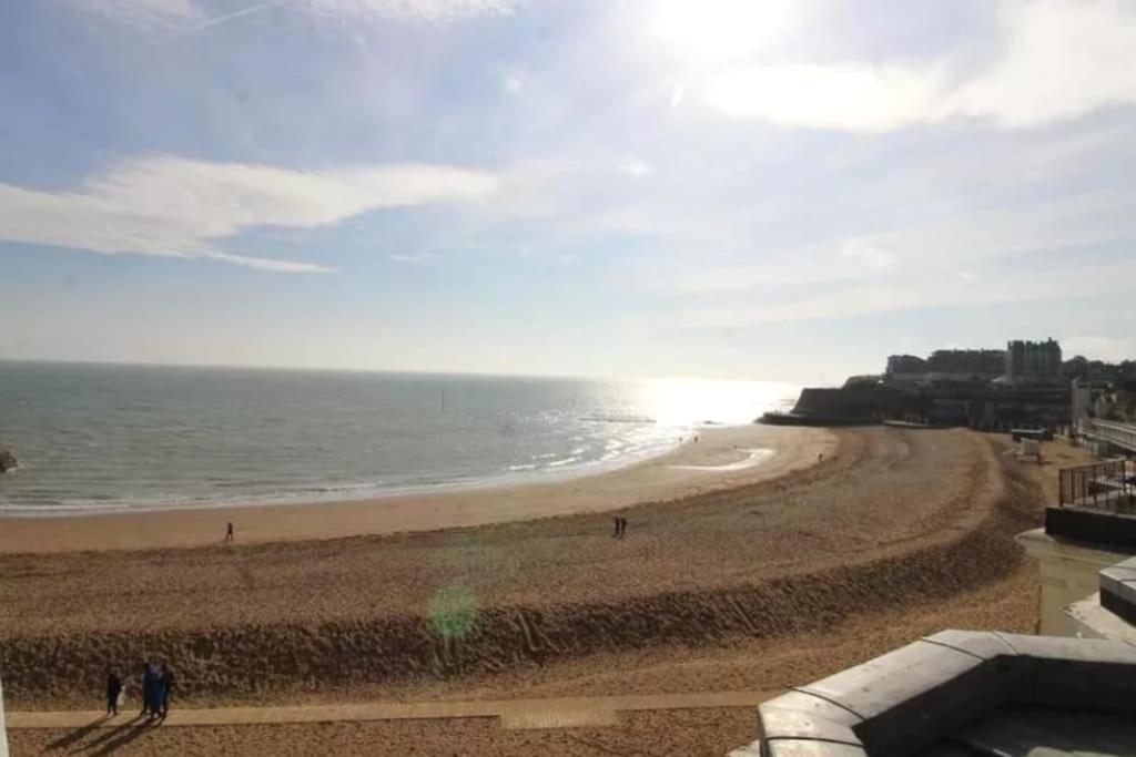 This Must Be The Place Broadstairs Eksteriør bilde